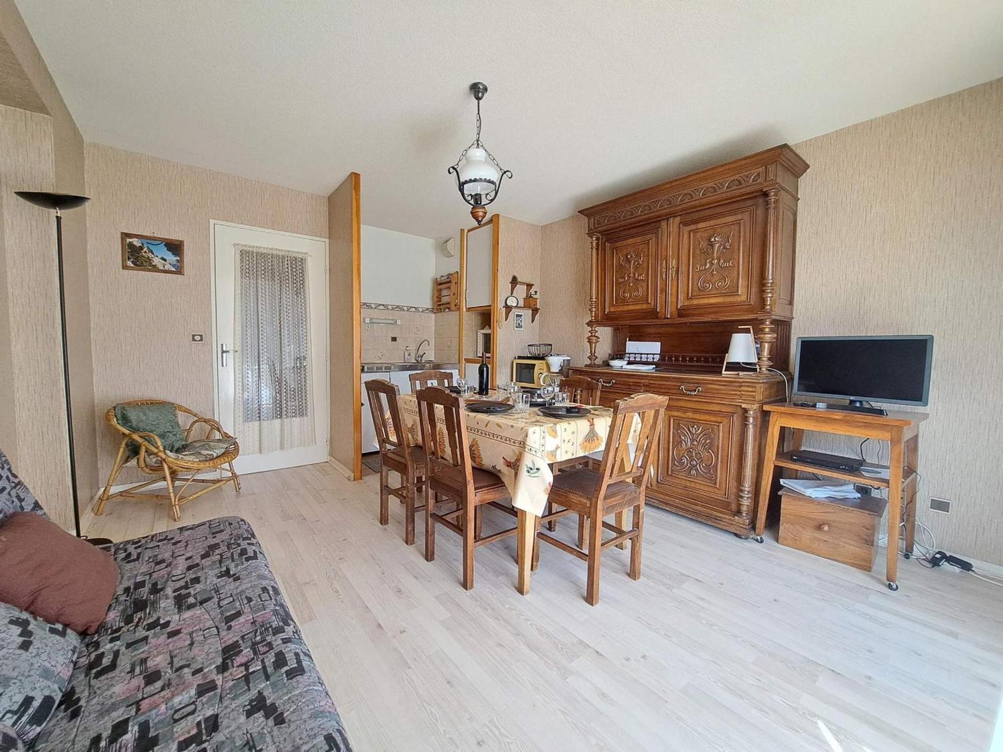 Apartmán T2 Centre Barcelonnette Avec Garage, Terrasse Et Parc Prive - Fr-1-165A-101 Exteriér fotografie